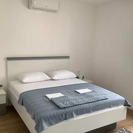 Apartments Jozef Vodice Exterior foto