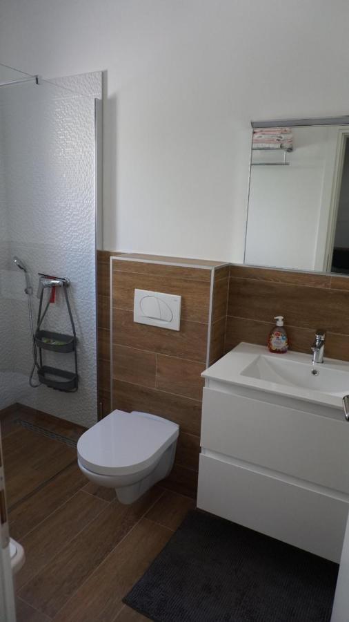 Apartments Jozef Vodice Exterior foto
