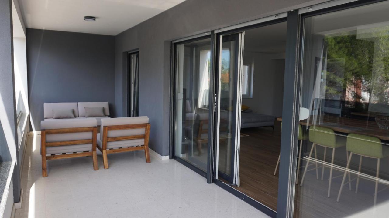 Apartments Jozef Vodice Exterior foto